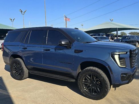 Used 2026 GMC Yukon Elevation w/ Elevation Premium Package AWD/4WD image 5