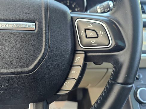 Used 2018 Land Rover Range Rover Evoque SE Premium AWD/4WD image 28