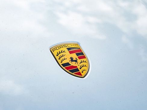 Used 2022 Porsche Taycan RWD image 50