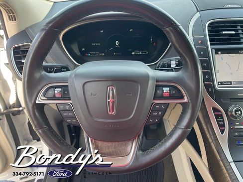 Used 2019 Lincoln Nautilus Reserve image 7