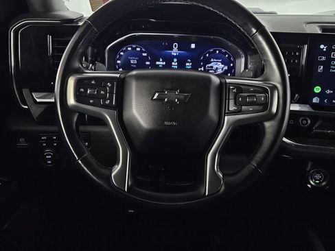 Used 2023 Chevrolet Silverado 1500 LT Trail Boss w/ LPO, Dark Essentials Package AWD/4WD image 16