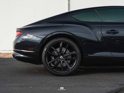 Used 2022 Bentley Continental GT image 7