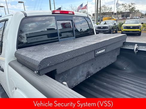 Used 2018 Nissan Frontier SV w/ Value Truck Package image 11