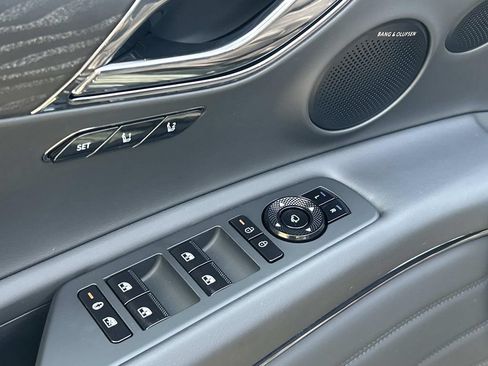 New 2027 Genesis GV80 3.5T Prestige AWD/4WD image 18