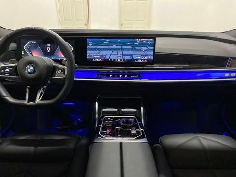 Used 2026 BMW 740i RWD image 14