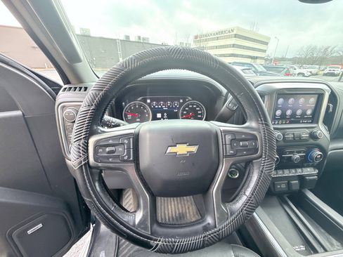 Used 2020 Chevrolet Silverado 1500 LTZ w/ LTZ Premium Package image 14