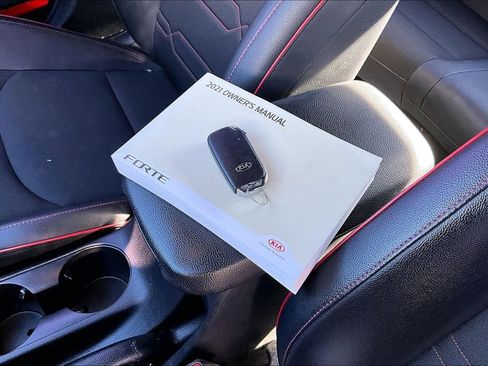 Used 2021 Kia Forte GT image 33