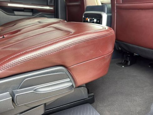 Used 2024 Ford Expedition Max Limited RWD image 9