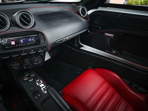 Used 2017 Alfa Romeo 4C Coupe w/ Coupe Track Package 1 RWD image 32