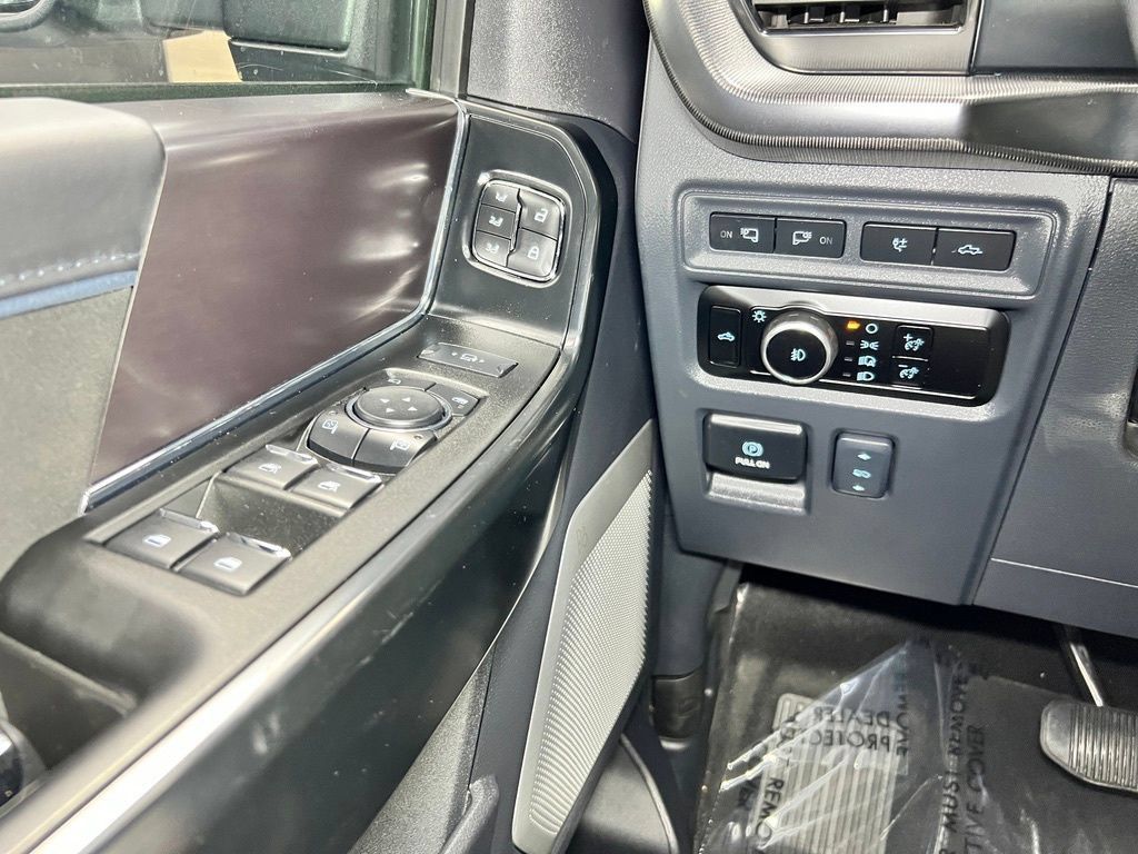 Used 2024 Ford F150 Platinum w/ Equipment Group 702A High AWD/4WD image 24