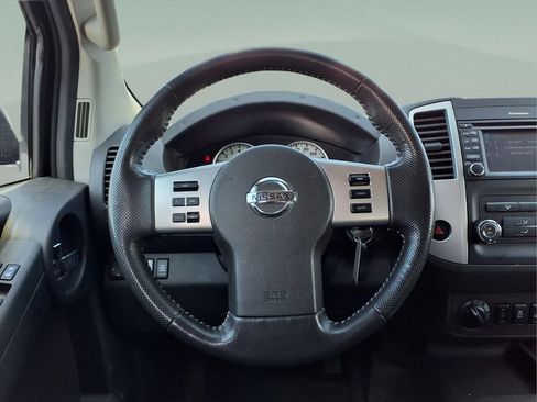 Used 2015 Nissan Xterra PRO-4X w/ Nevada Tow Package AWD/4WD image 15