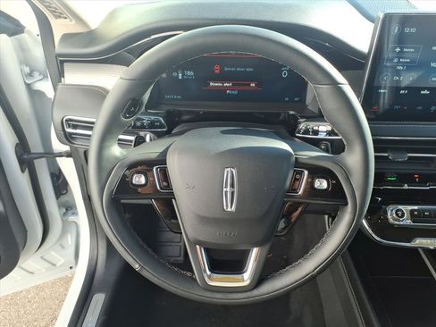 Certified 2024 Lincoln Corsair AWD image 14