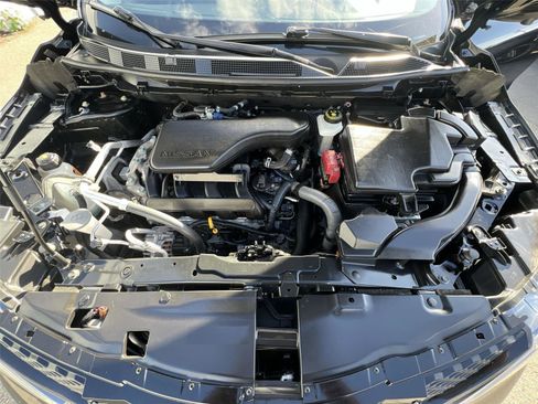 Used 2018 Nissan Rogue Sport SL image 27