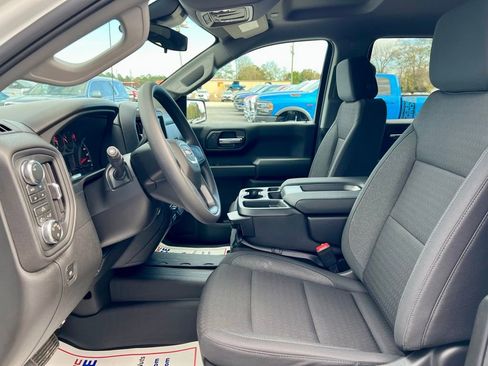 New 2026 GMC Sierra 1500 Pro image 9