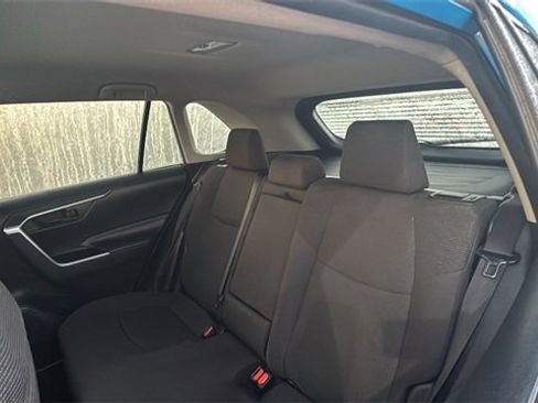 Used 2019 Toyota RAV4 LE image 26