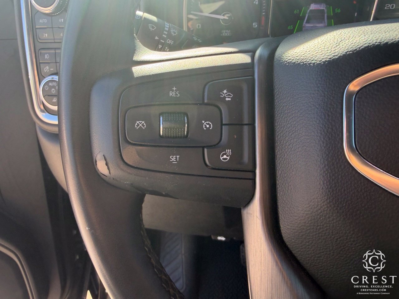 Used 2023 GMC Sierra 2500 Denali AWD/4WD image 17