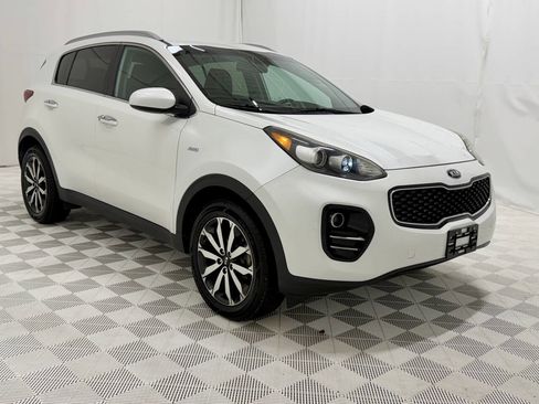 Used 2017 Kia Sportage EX image 2