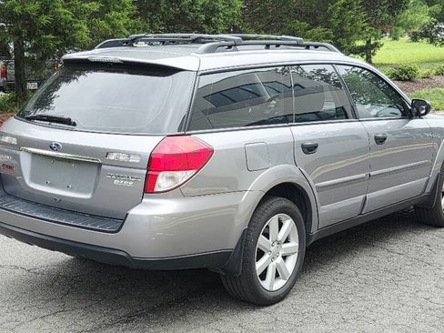 Used 2008 Subaru Outback 2.5i L.L. Bean AWD/4WD image 3