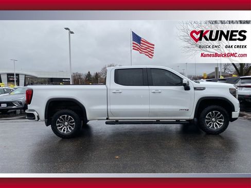 Used 2023 GMC Sierra 1500 AT4 w/ AT4 Preferred Package image 3