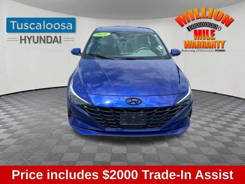 Used 2021 Hyundai Elantra SEL w/ Convenience Package FWD image 2