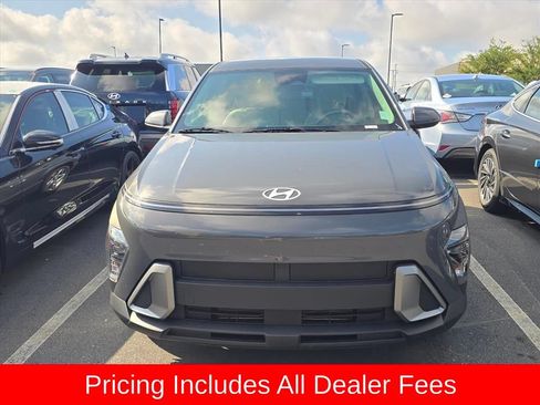 Used 2026 Hyundai Kona SE FWD image 2