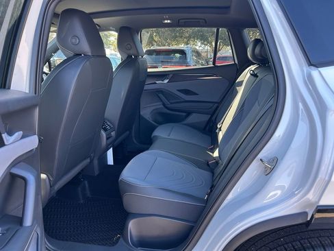 New 2026 Volkswagen Tiguan SE R-Line image 56