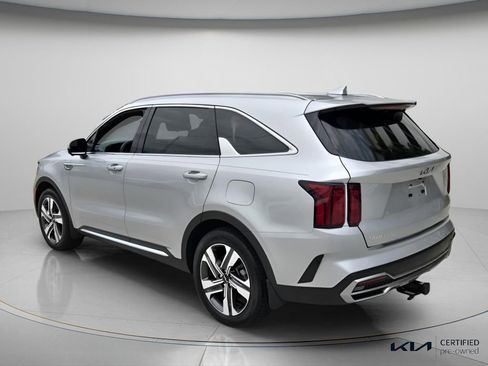 Certified 2023 Kia Sorento SX Prestige AWD/4WD image 8