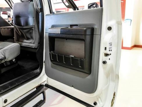 Used 2015 Ford F250 XLT w/ XLT Interior Package image 40