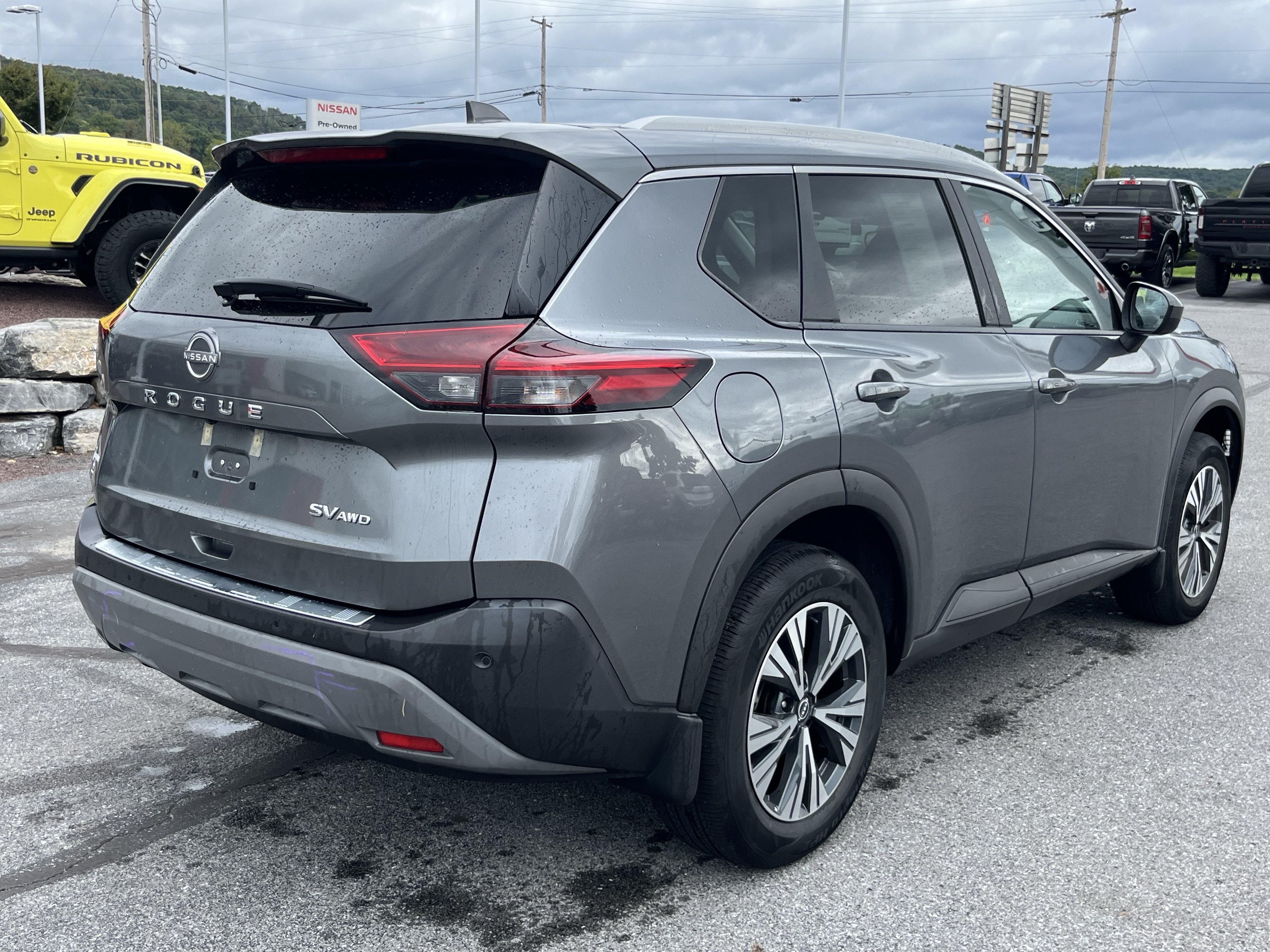 Used 2023 Nissan Rogue SV w/ SV Premium B Package AWD/4WD image 5