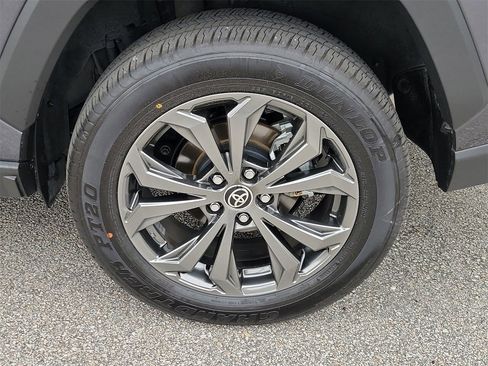 Used 2025 Toyota RAV4 Limited image 5