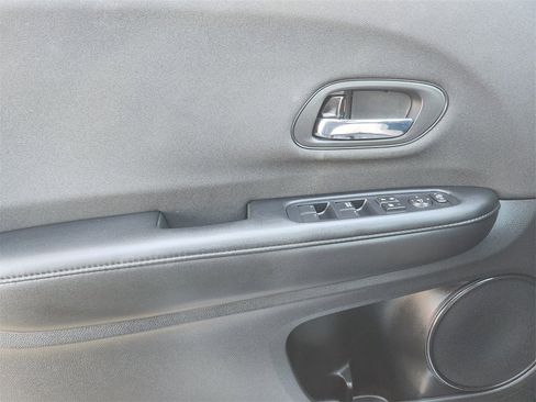 Certified 2022 Honda HR-V Sport image 22