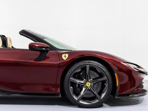 Certified 2024 Ferrari SF90 Spider Base image 18