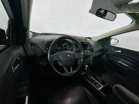 Used 2019 Ford Escape SEL image 18