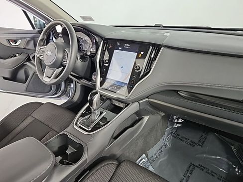 Used 2025 Subaru Outback Premium image 14