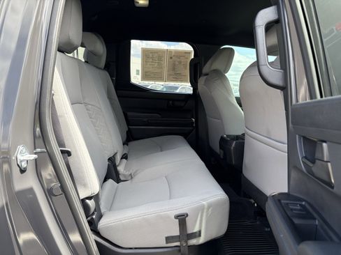 Used 2025 Toyota Tacoma SR5 image 28