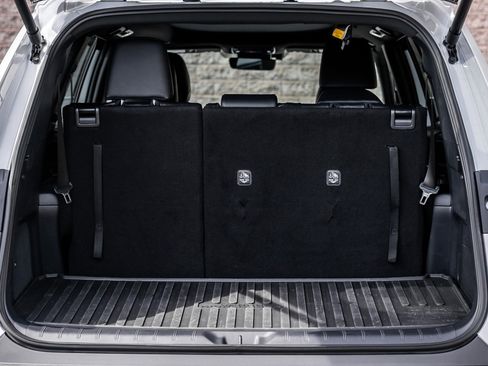 Used 2025 Toyota Grand Highlander AWD Hybrid image 18