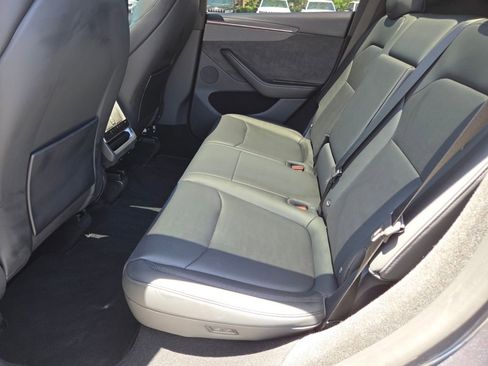 Used 2026 Tesla Model Y Long Range AWD/4WD image 22