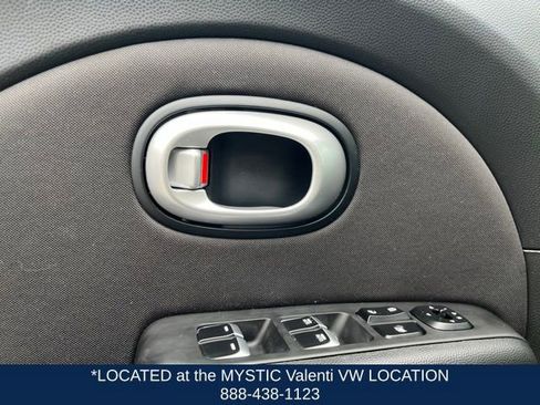 Used 2017 Kia Soul + FWD image 29