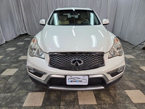 Used 2017 INFINITI QX50 AWD image 3