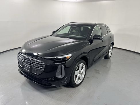 Used 2025 Audi Q5 Premium Plus w/ Premium Plus AWD/4WD image 25
