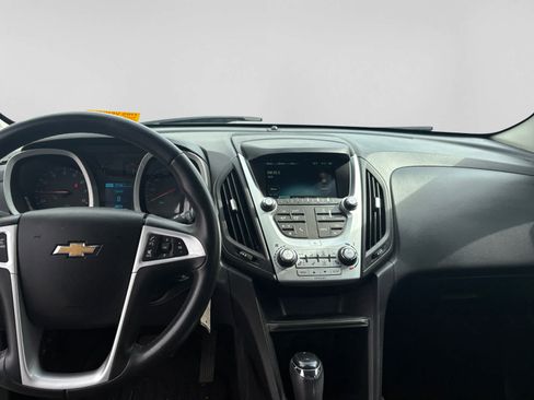 Used 2017 Chevrolet Equinox Premier w/ Enhanced Convenience Package AWD/4WD image 10