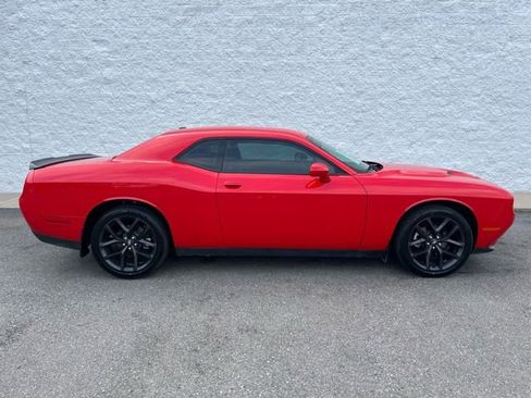 Used 2021 Dodge Challenger SXT w/ Blacktop Package image 9