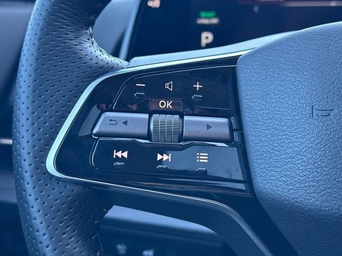 Used 2023 Nissan Ariya FWD image 37