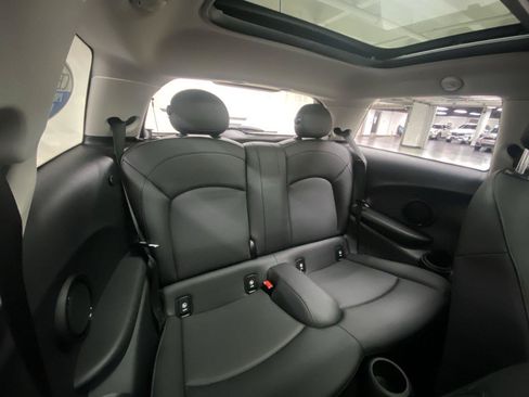 Used 2023 MINI Cooper 2-Door Hardtop FWD image 28
