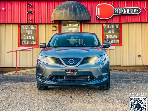 Used 2019 Nissan Rogue Sport S w/ Appearance Package image 3