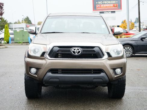 Used 2014 Toyota Tacoma 4x4 Double Cab w/ Limited Package image 8