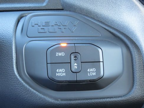 New 2026 RAM 2500 Tradesman AWD/4WD image 24