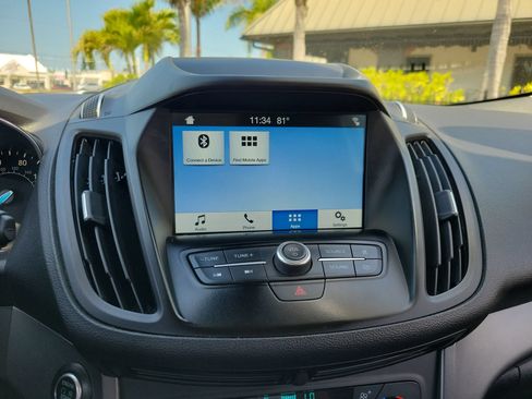 Used 2019 Ford Escape SEL AWD/4WD image 25