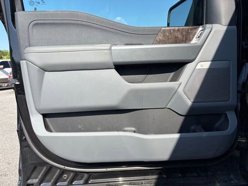 Used 2022 Ford F150 Lariat w/ Equipment Group 501A Mid AWD/4WD image 9