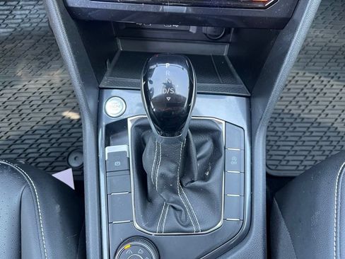 Certified 2024 Volkswagen Tiguan SE AWD/4WD image 16